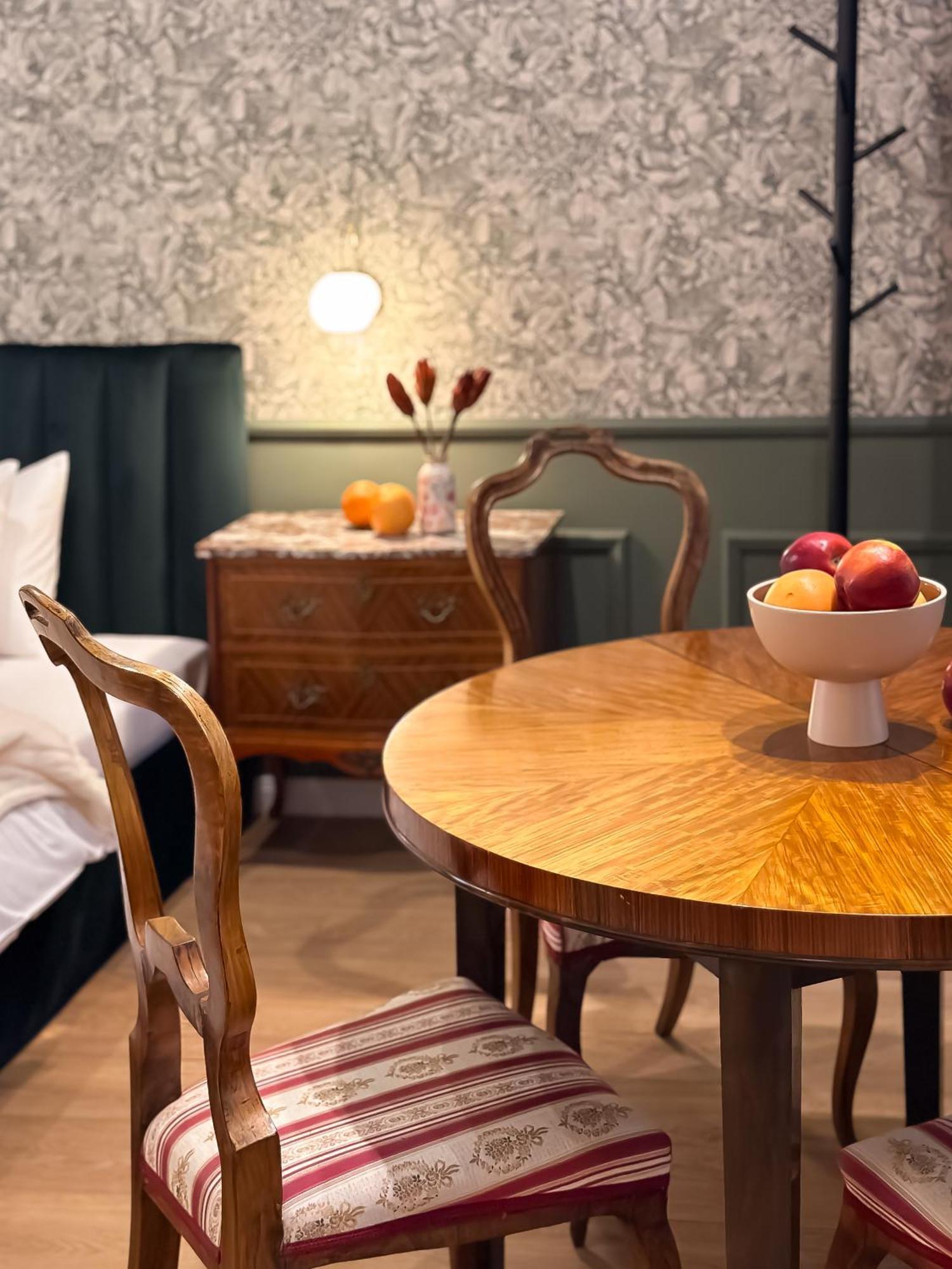 Turnkey I Antonin Dvorak Apartments Prague Room photo