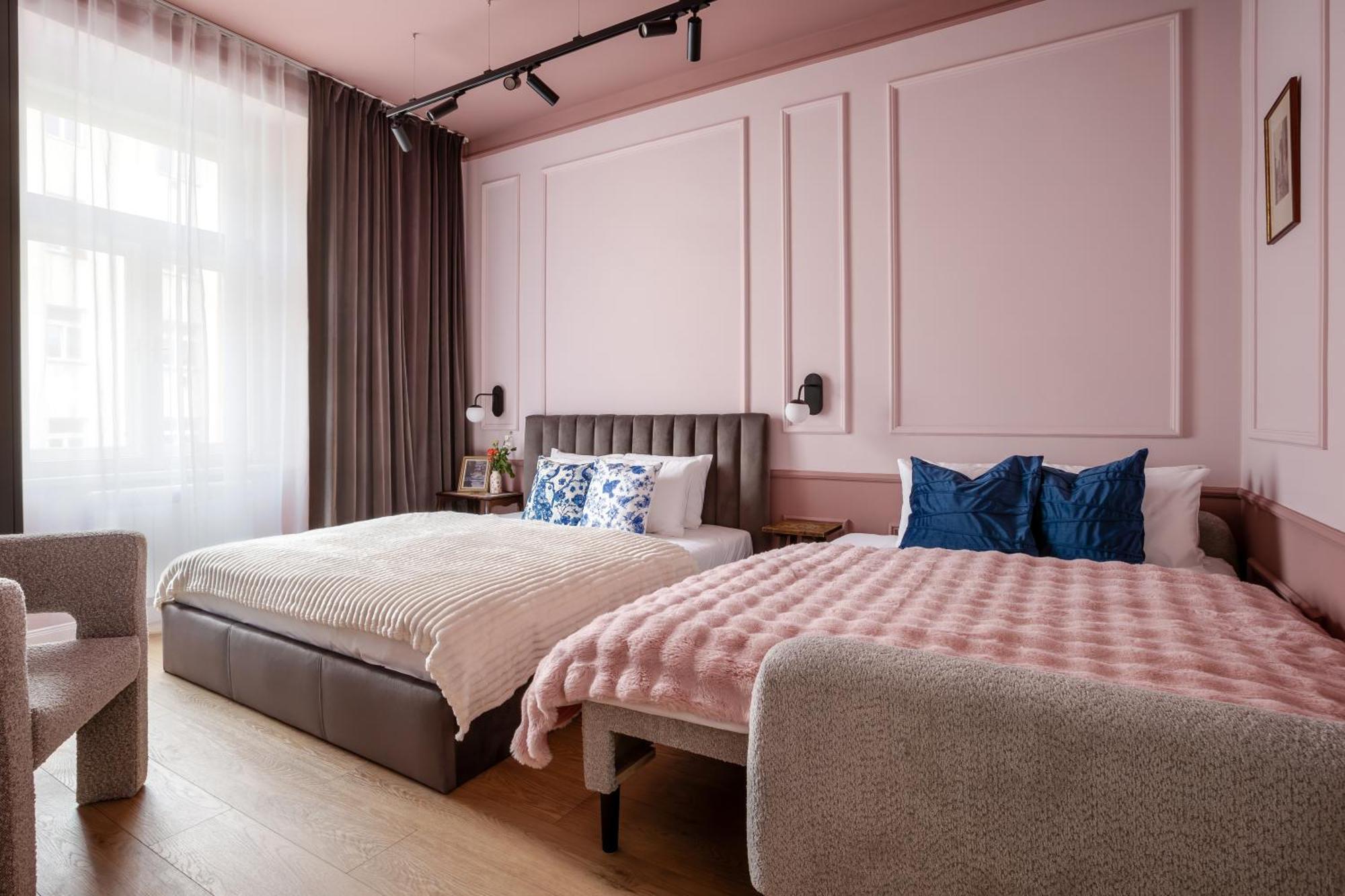 Turnkey I Antonin Dvorak Apartments Prague Room photo